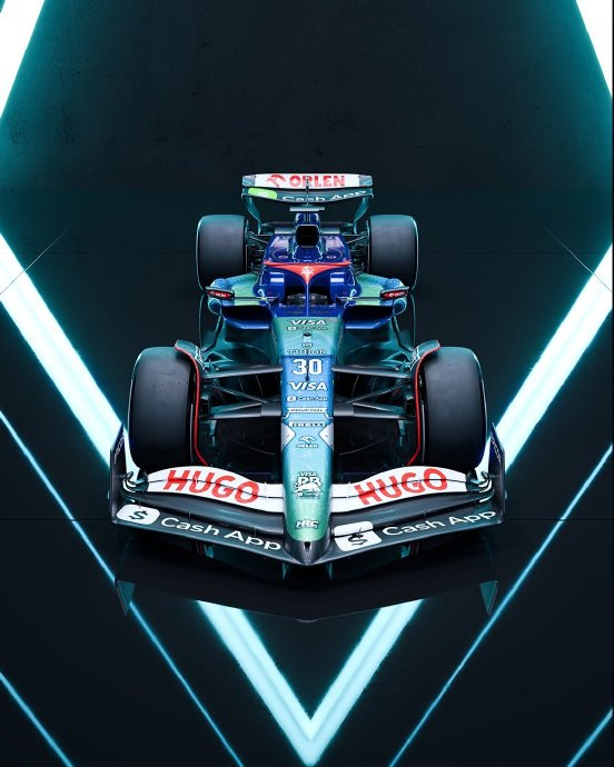 索伯车队完胜红牛车队，拉塞尔高光表现