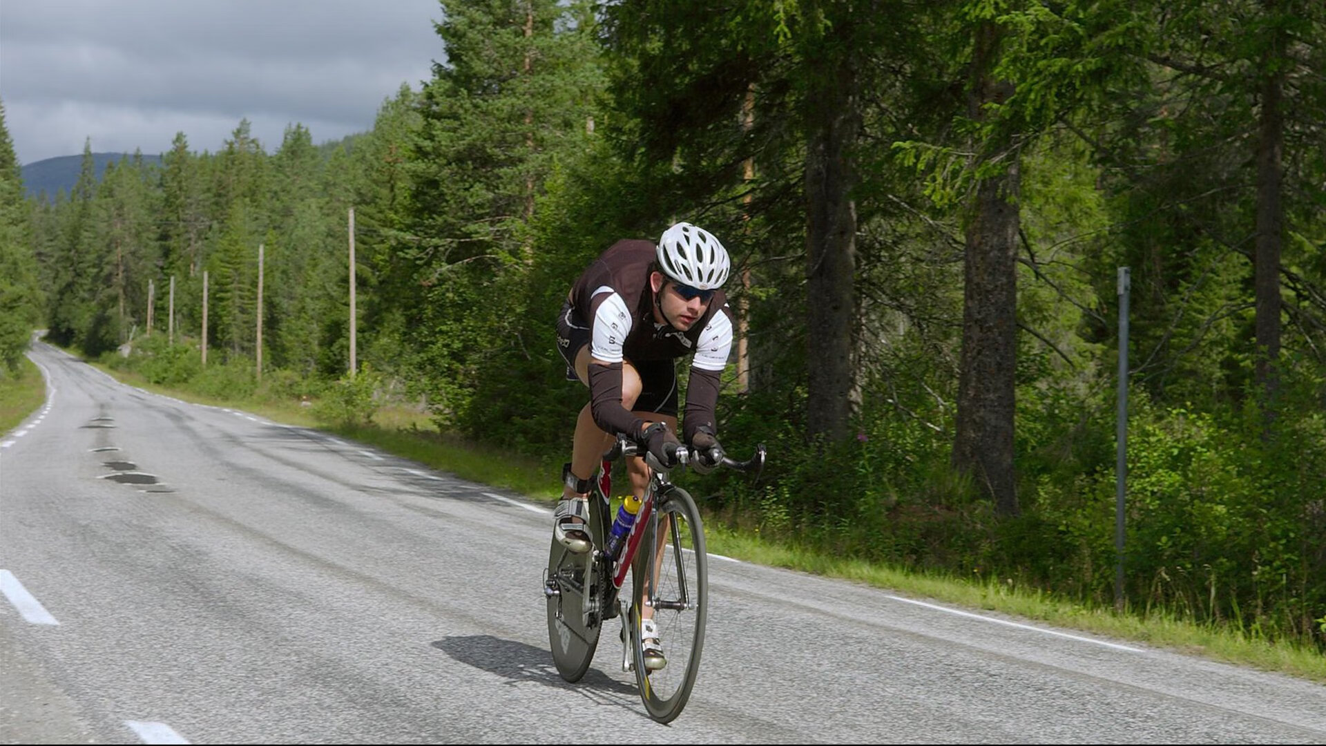 西甲国家德比之夜，莫兰特关键回合不手软，跨界英雄的决胜时刻
